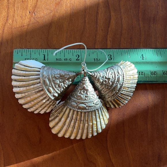 Shell & silver ornament - Picture 5 of 6